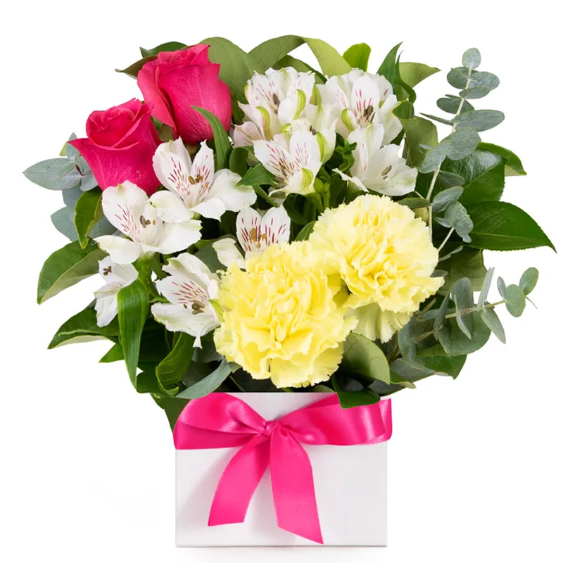 Цветы в коробке Безупречная красота